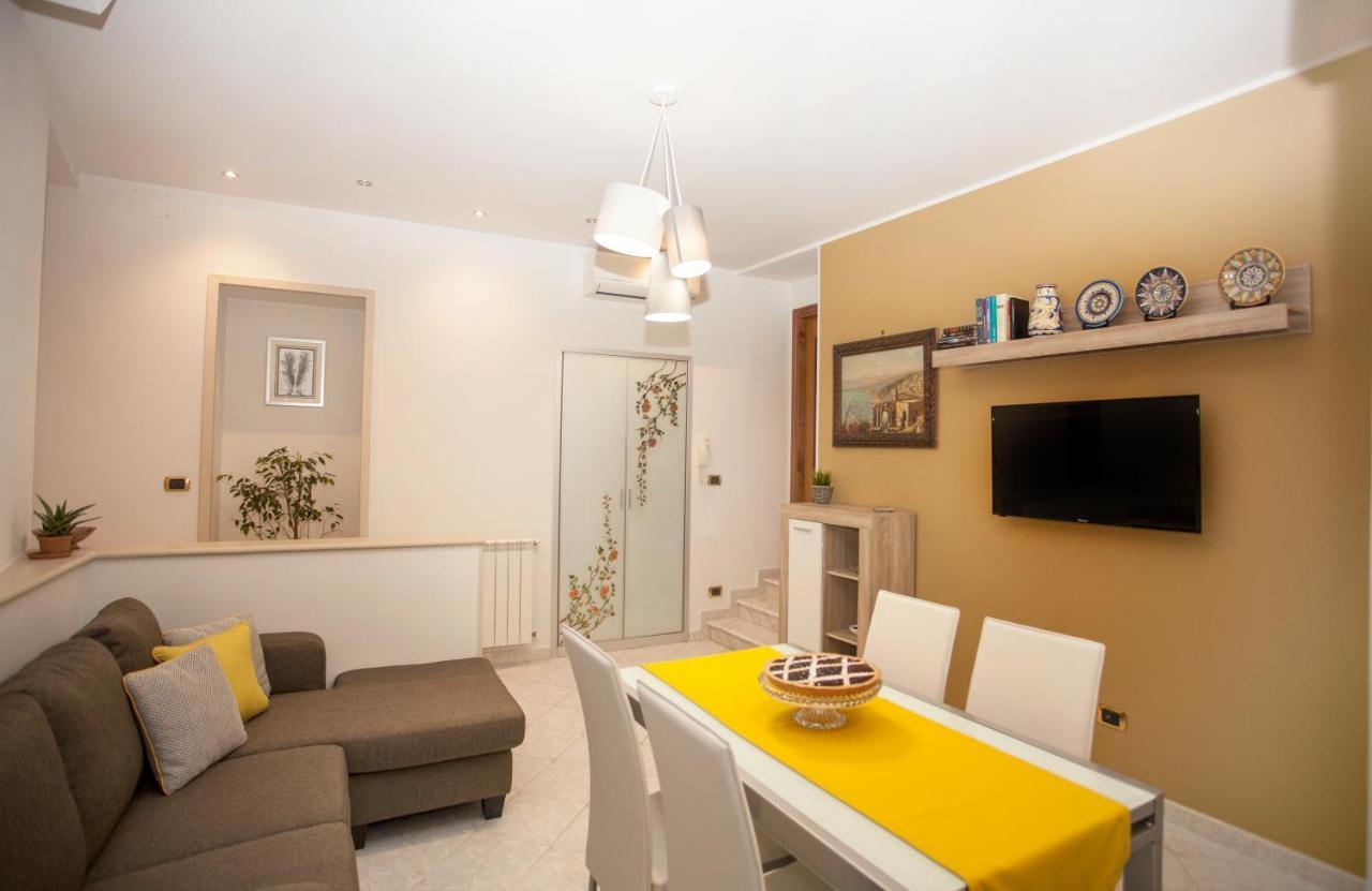 Albert House Taormina Bagian luar foto